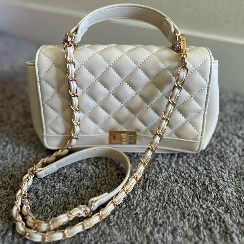 Quilted Cream Chain-Handle Women's Shoulder Bag - Picture 2 of 9